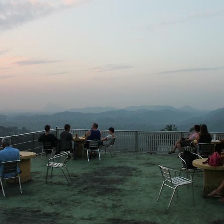 Pure Nature Hotel Kandy Exterior photo