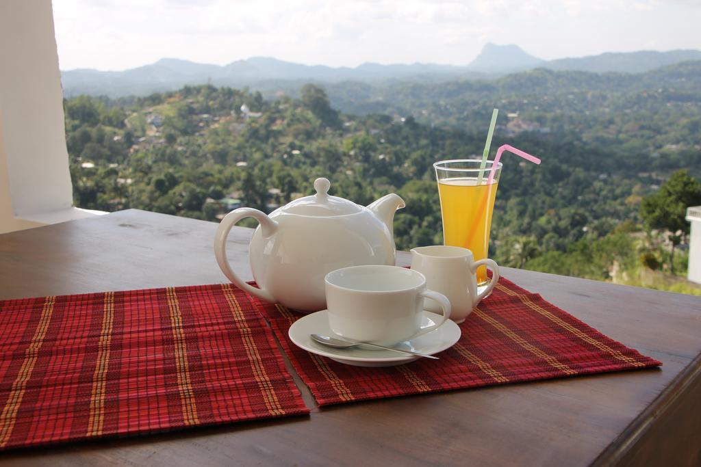 Pure Nature Hotel Kandy Exterior photo