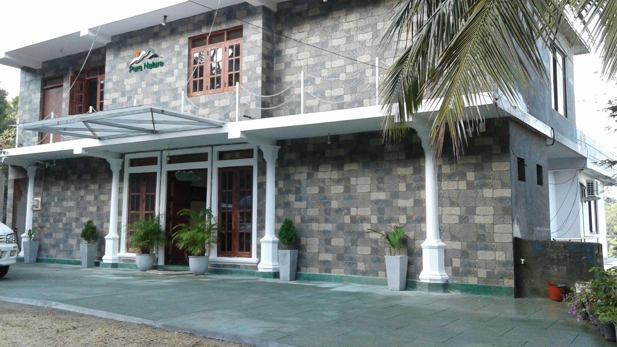 Pure Nature Hotel Kandy Exterior photo