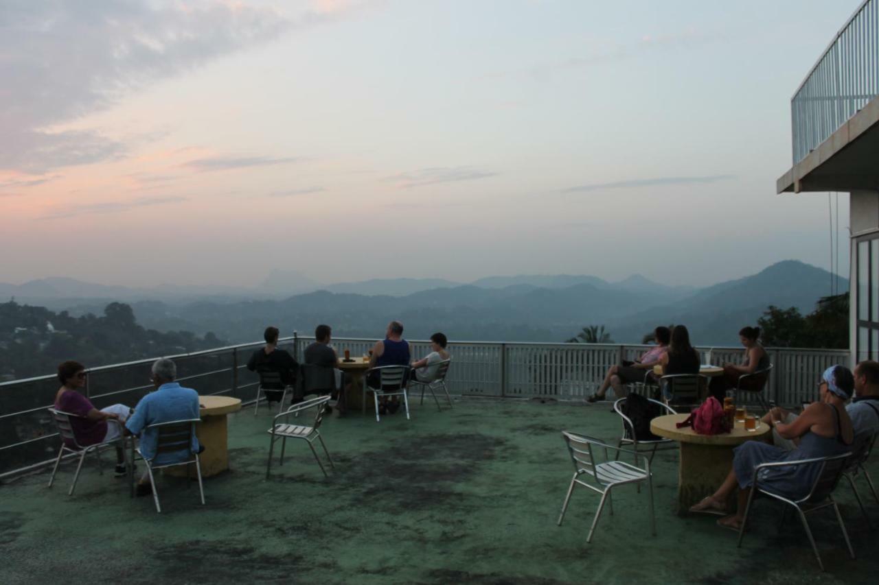 Pure Nature Hotel Kandy Exterior photo